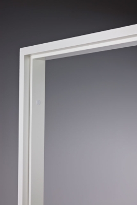 Roiskevedenkestävä karmi 42mmx68mm huulletuille ovilevyille